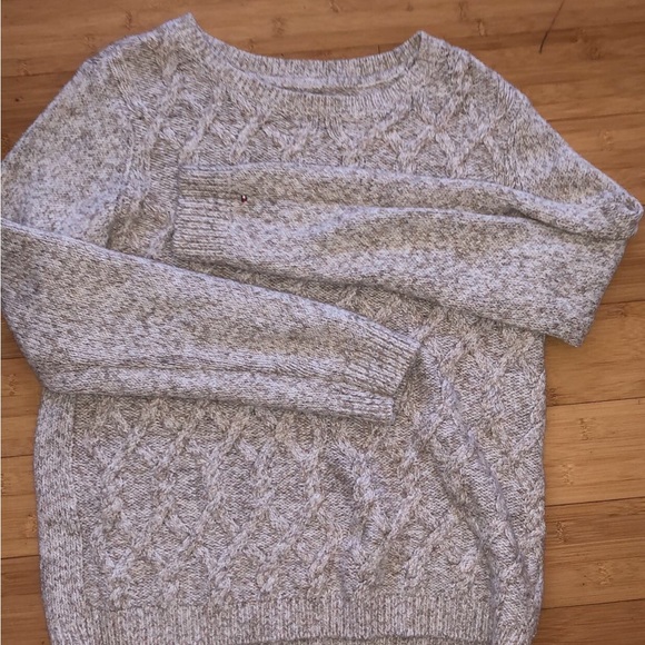 Vintage Tommy Hilfiger sweater - Picture 7 of 7